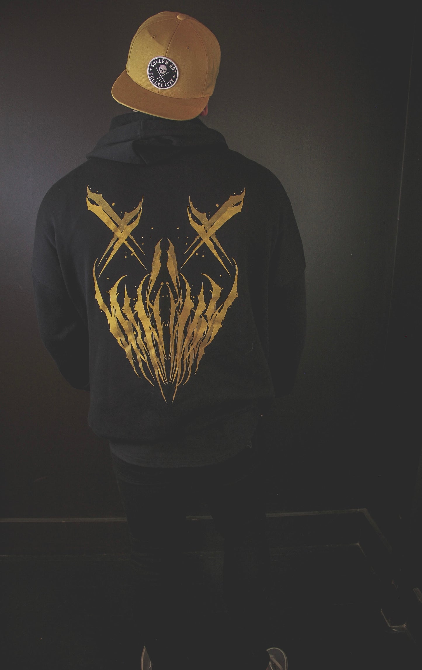 NIPPLY GOLD HOODIE